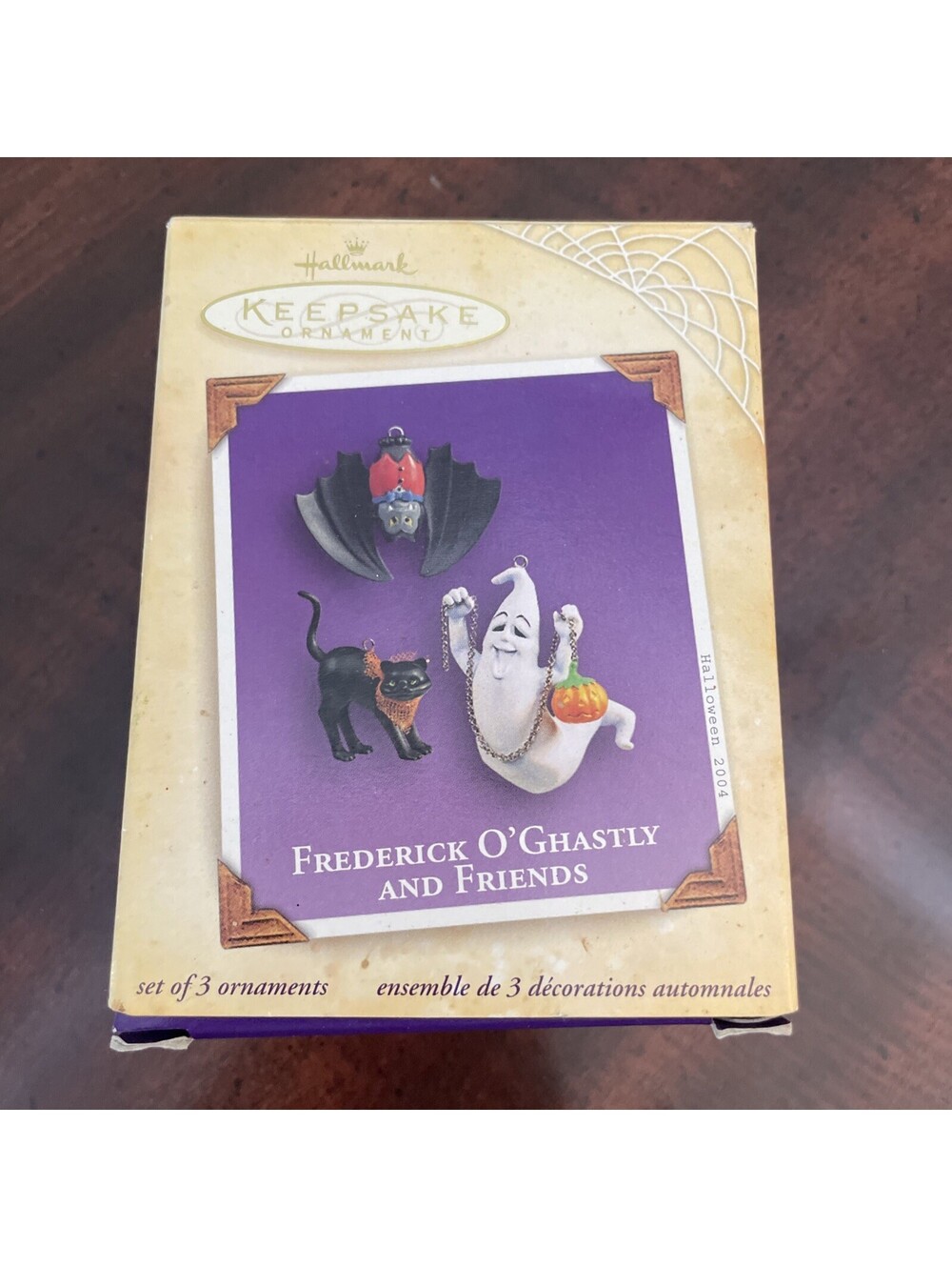 2004 Hallmark  Keepsake Ornament Frederick O’Ghastly And Friends Halloween